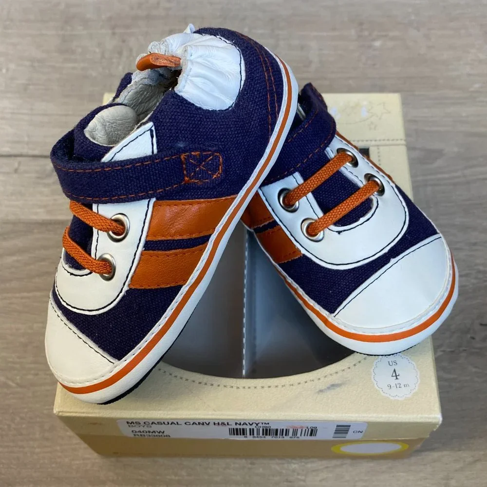 Robeez First Shoes for Baby Designed for Early Walkers Size 4 (9-12 month)